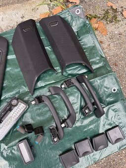 Černá STROPNICE BMW F11 - 3