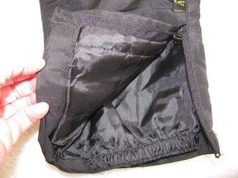 Černé oteplovačky ,lyžařské kalhoty TOM TINO vel.104 - 3