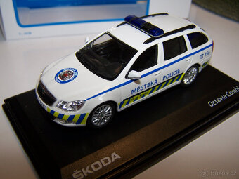 Škoda Octavia II FL Combi MP Praha 89 1/43 model ABREX - 3