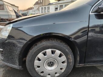prodám přední blatníky na VW Golfa 5 Variant - 3