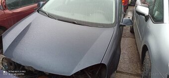 VW Golf Variant r.08 1.9 Náhradní díly - 3