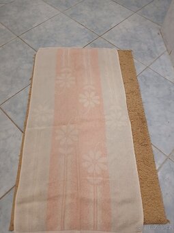 Sada světlých ručníků - 3