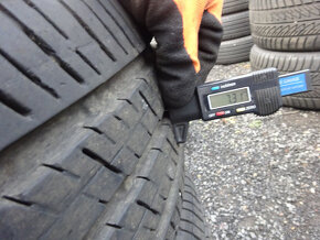 Letní pneumatiky 235 65 16 C 7mm - 3