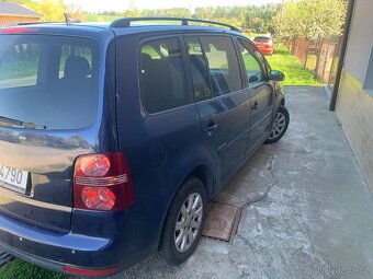 Volkswagen Touran - 3