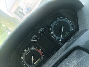 Škoda fabia 1.4 tdi nepojizdna - 3