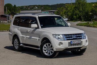 Mitsubishi Pajero 3.2DI-D LWB Instyle A/T - 3