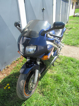 Honda VFR 750 RC36 II - 3