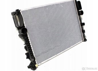 Chladič vody Mercedes W211 2002- - 3