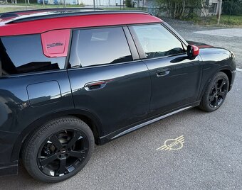 MINI Countryman elektro, TOP stav a plná výbava JCW - 3