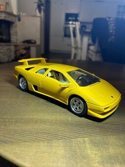 Lamborghini Diablo 1:18 - 3