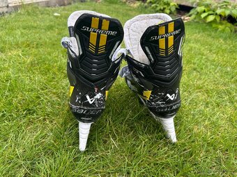 Brusle Bauer Supreme M3 JR 4,0 - 3