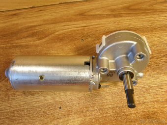 Elektromotor s převodovkou BOSCH, 12VDC, 210ot./min. - 3