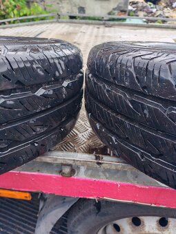 215/70 R 15c - 3
