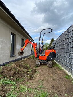 Pronájem minibagr Kubota K008 - 3