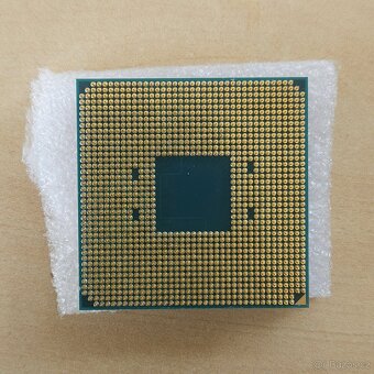 Procesor AMD Ryzen 3 2200G - 3