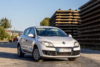 Renault Mégane 1.6 16V Expression / AJ NA SPLÁTKY / - 3