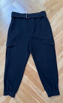ZARA – nové stylové černé kapsáče | pásek v ceně - 3