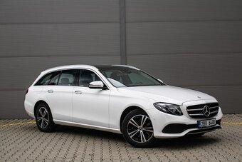 Mercedes-Benz E 220D 4MATIC - 3
