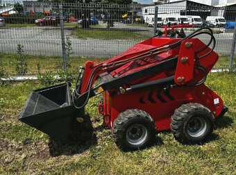 Smykový nakladač, efektivní pomocník - 3