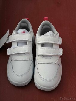 Nové tenisky Adidas vel. 27 - možná i výměna

 - 3