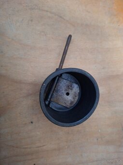 Jawa 250, 350 kyvacka, panelka - klapka sani - 3