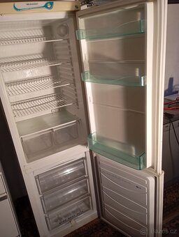 Kombinovaná lednice s mrazákem - 3