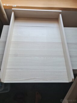 Přebalovací pult na komodu - 3