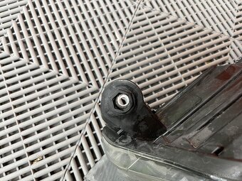 Škoda Superb 3 svetlo - 3