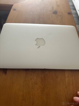 MacBook Air Model 1370 - 3