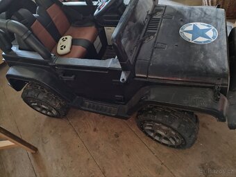 Dětské elektrické autíčko - 3