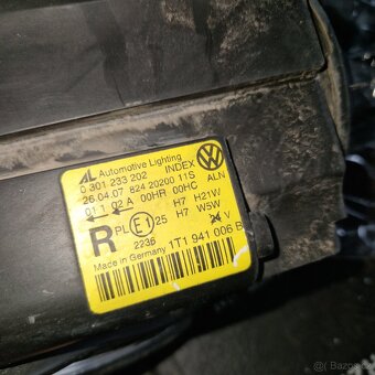 Vw touran leve a pravé svetlo original - 3