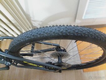 Prodávám neoježděné kolo specialized - 3