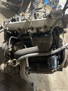 Motor 2.9 CRDI Hyundai Terracan - 3