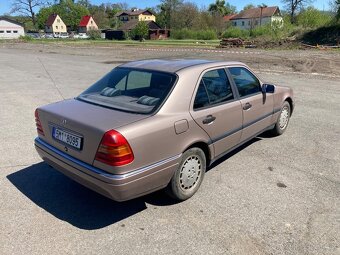 Mercedes-Benz C180 w202 - 3