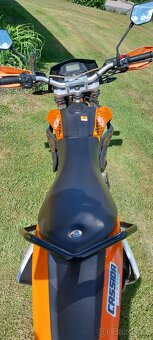 Yuki 125i SR - 3