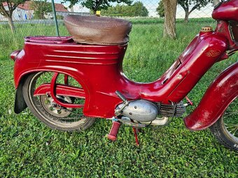 Jawa pařez 555 - 3