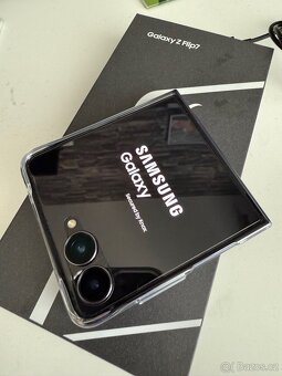 Samsung galaxy Z Flip 7 12gb 512gb záruka 24 měsíců - 3