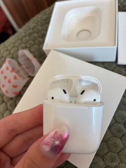 Apple Airpods 2nd generation - 3