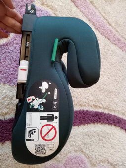 Prodám podsedák pro děti s isofixem + 1 zdarma - 3