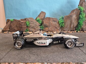Prodám model formule F1 1:18 Mercedes Benz Mclaren MP4/15 - 3