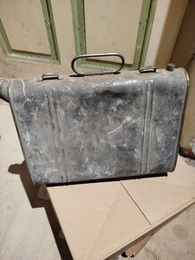 Starý kanystr 10 l - 3