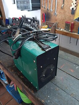 Svářečka na plněný drát - 3