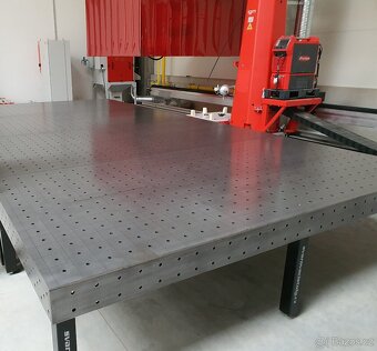 3D svařovací stůl, zámečnický stůl - 3