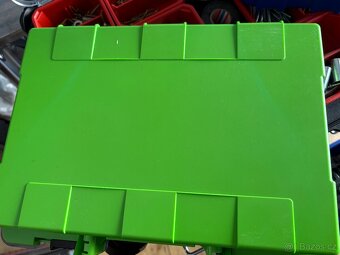 Reca - box na gola sadu - 3