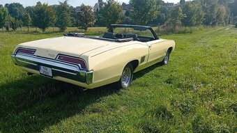 PONTIAC Parisienne 2+2 - Kabriolet - 3