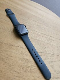 Apple watch SE (2nd gen.) Jako nové - 3