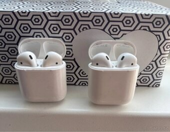 2x Apple AirPods 2019 - 3
