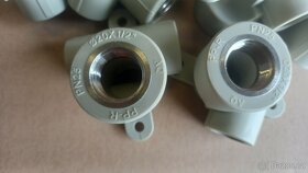 PPR nástěnný T-kus 20x1/2" (nástěnka) Nové - 3