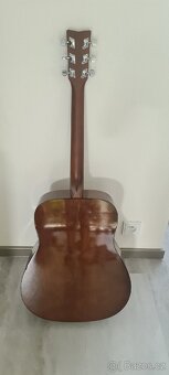 Kytara Yamaha - 3