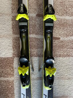 Prodám lyže Fischer RC4 Superior SC + vázání + hůlky LEKI - 3